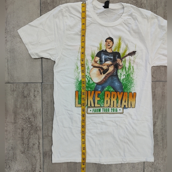 Luke Bryan Farm Tour 2016 Short Sleeve T Shirt Medium - Picture 4 of 6